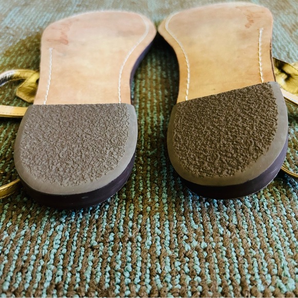 Sam Edelman Vegan Patent Almond Sand Gigi Thong Ankle Strap Sandals, size 8.5 - Picture 11 of 11